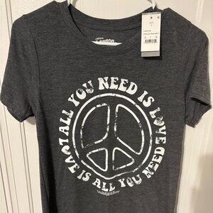 Women’s Gray Peace Sign Lennon & McCartney T-Shirt “Love is All You Need” NWT